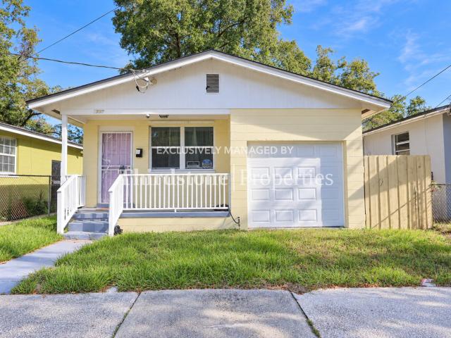 3 BR, 1 BA Apartment 1757 West 12th Street, Jacksonville, FL 32209