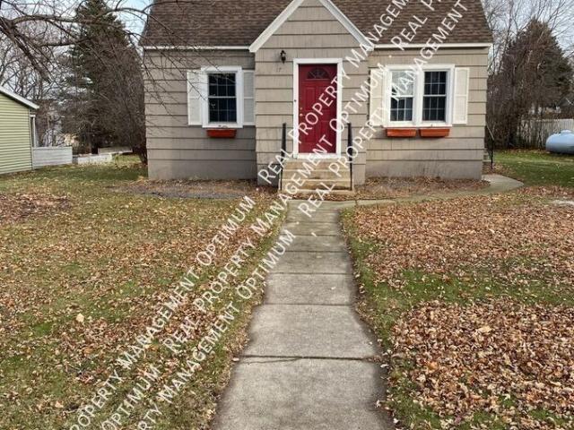 3 BR, 1 BA Apartment 17 3rd Ave NE, Elbow Lake, MN 56531