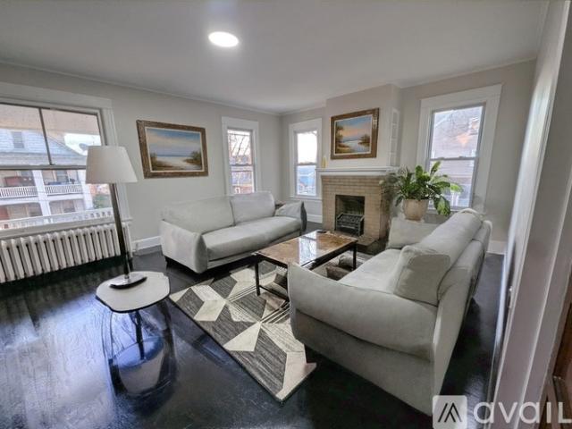 3 BR, 1 BA Apartment 184 Buckingham St, Unit 2, Waterbury, CT 06710