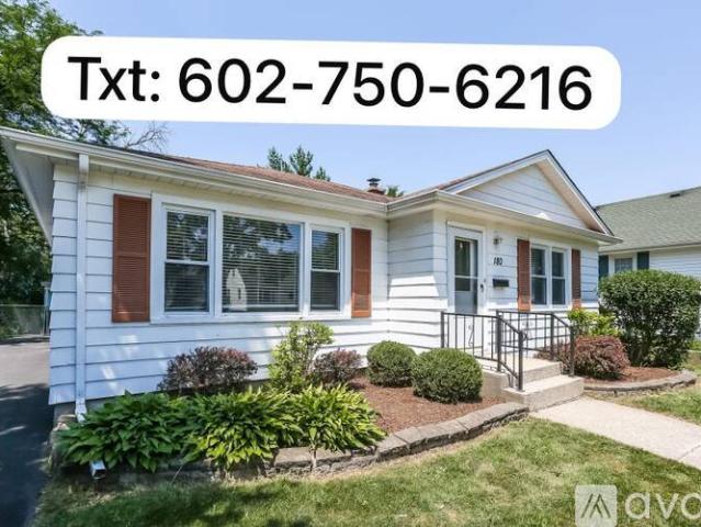 3 BR, 1 BA Apartment 184 S Oakland Grv, Elmhurst, IL 60126