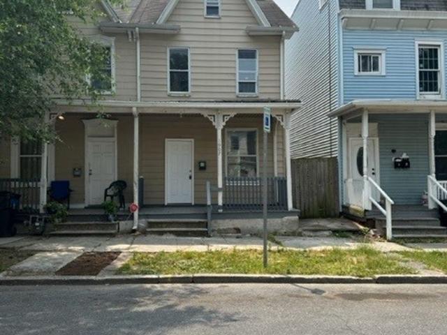 3 BR, 1 BA Apartment 1907 North St, Harrisburg, PA 17103