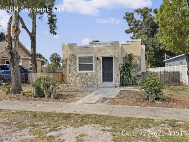 3 BR, 1 BA Apartment 1909 19th St S, St. Petersburg, FL 33712