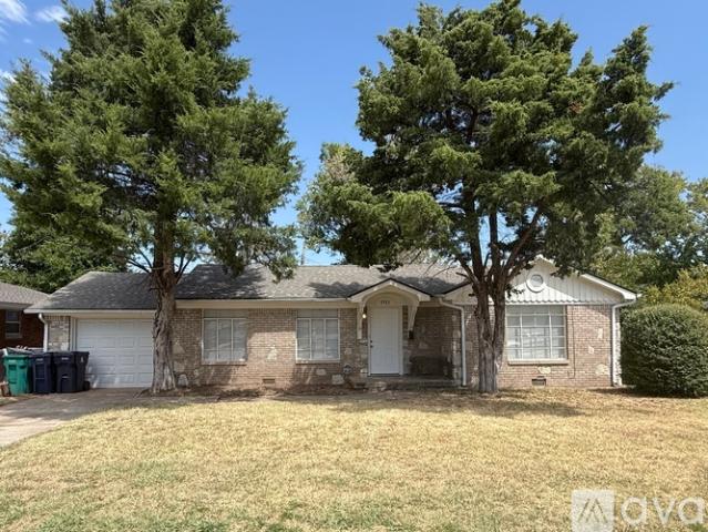 3 BR, 1 BA Apartment 1911 Northeast 27th Street, Oklahoma City, OK 73111