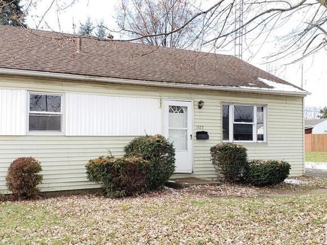 3 BR, 1 BA Apartment 1923 Bollinger Ave NE, Canton, OH 44705
