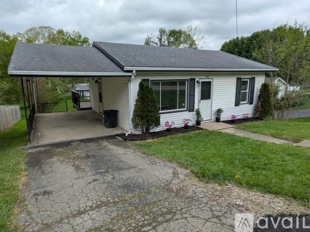 3 BR, 1 BA Apartment 1001 Main St, Falmouth, KY 41040