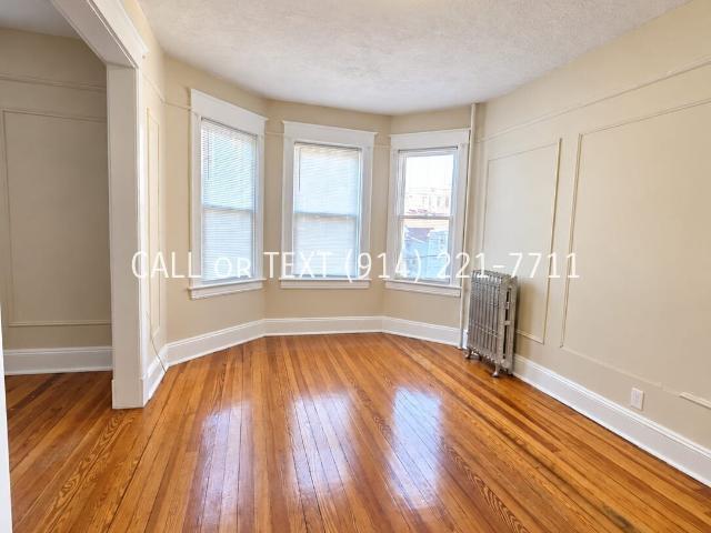 3 BR, 1 BA Apartment 100 McLean Ave, Yonkers, NY 10705