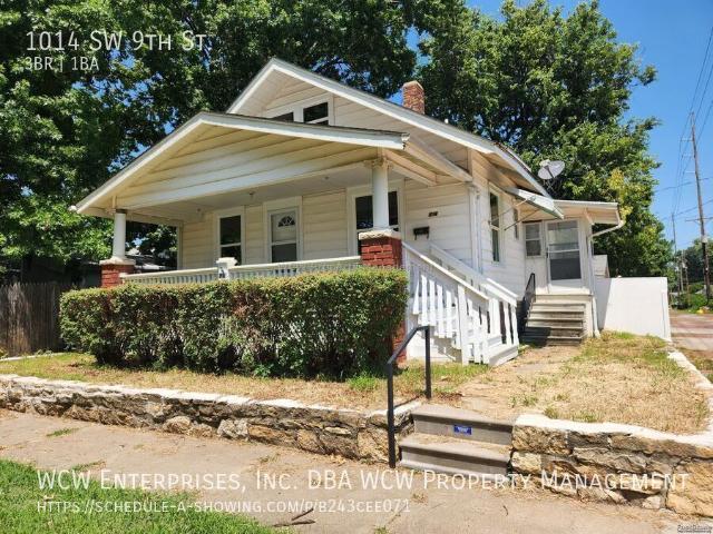 3 BR, 1 BA Apartment 1014 SW 9th St Topeka, KS 66606