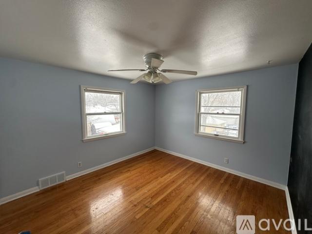 3 BR, 1 BA Apartment 10431 West Rohr Avenue, Milwaukee, WI 53225