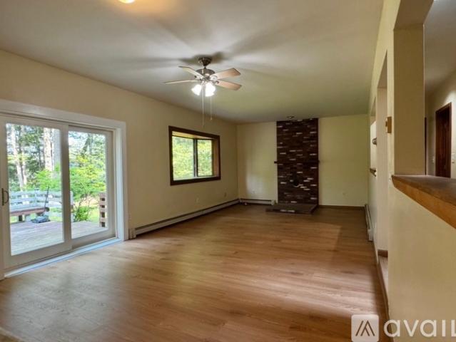 3 BR, 1 BA Apartment 10 Barnstead Road, Barnstead, NH 03225