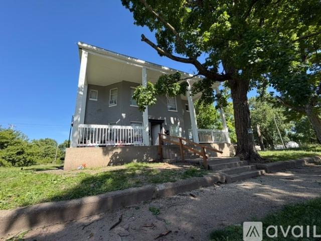 3 BR, 1 BA Apartment 1107 N 4th St, Unit 4, Terre Haute, IN 47807