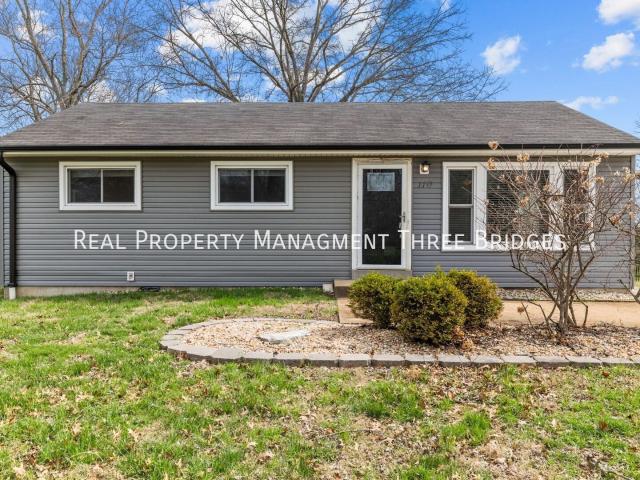 3 BR, 1 BA Apartment 110 Birchwood Dr, Ballwin, MO 63011