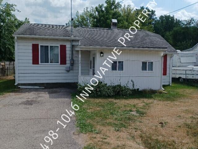 3 BR, 1 BA Apartment 1121 W. Buder Ave Flint, MI 48507