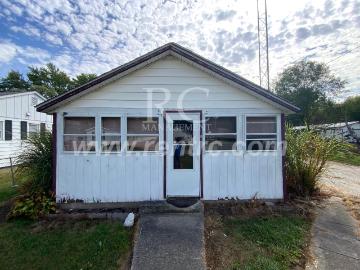 3 BR, 1 BA Apartment 117 Vance, Danville, IL 61832