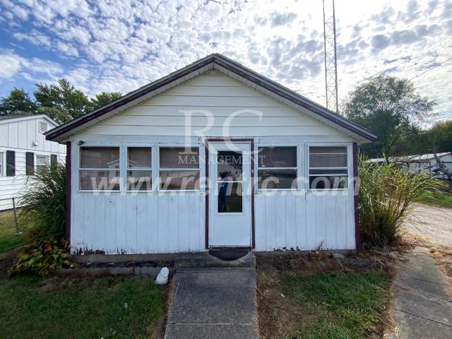 3 BR, 1 BA Apartment 117 Vance, Danville, IL 61832