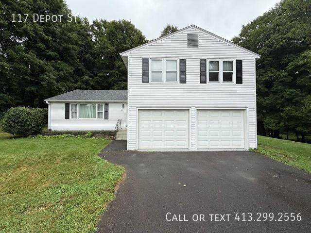 3 BR, 1 BA Apartment 117 Depot St, Broad Brook, CT 06016