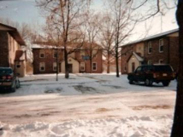 3 BR, 1 BA Apartment 114 Maple Street, Marshall, IL 62441