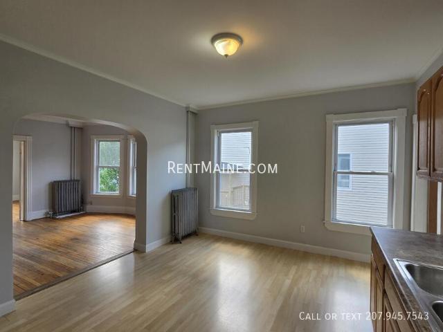3 BR, 1 BA Apartment 116 Sabattus St. Apt Lewiston, ME 04240