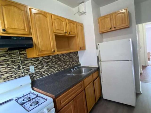 3 BR, 1 BA Apartment 1179 Yonkers Ave, Yonkers, NY 10704