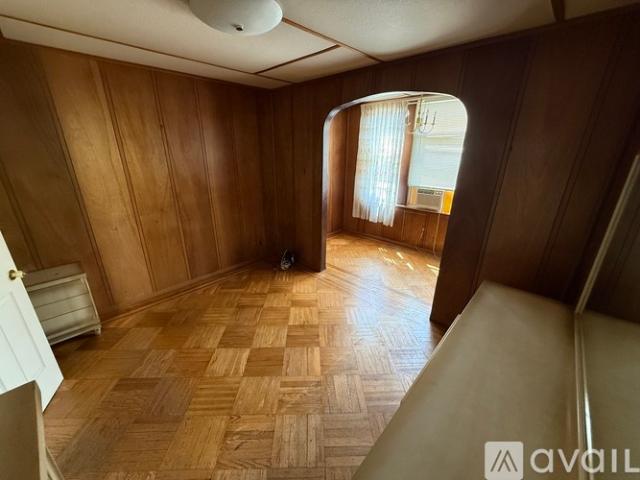 3 BR, 1 BA Apartment 118 Poplar Street, Jersey City, NJ 07307