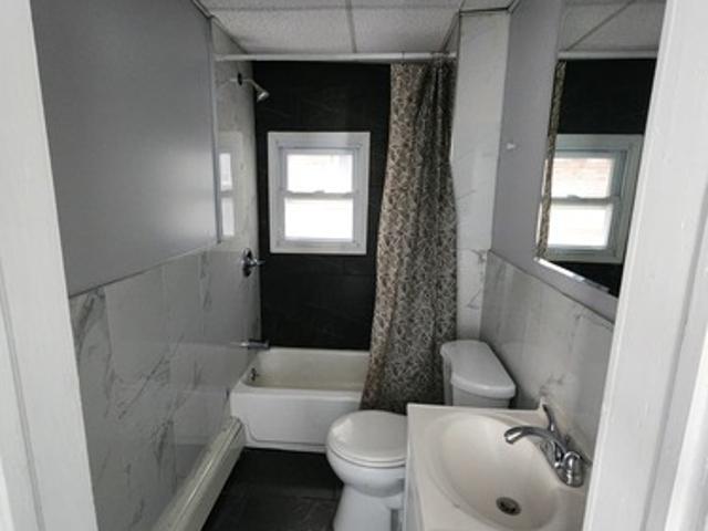 3 BR, 1 BA Apartment 119 Inslee Pl, Unit 3, Elizabeth, NJ 07206