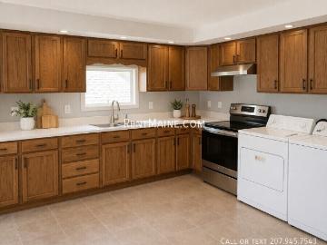 3 BR, 1 BA Apartment 11 Somerset St. Apt Old Town, ME 04468