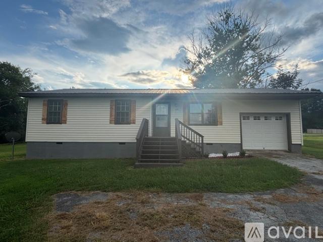 3 BR, 1 BA Apartment 1201 Old Bolte Rd SE, Cullman, AL 35055
