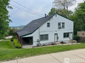 3 BR, 1 BA Apartment 120 Locust St, Unit 5, Mankato, MN 56001