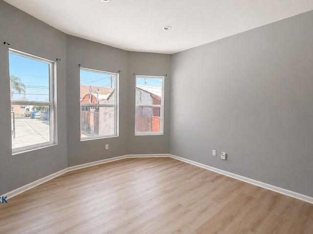 3 BR, 1 BA Apartment 1242 W 93rd St, Los Angeles, CA 90044