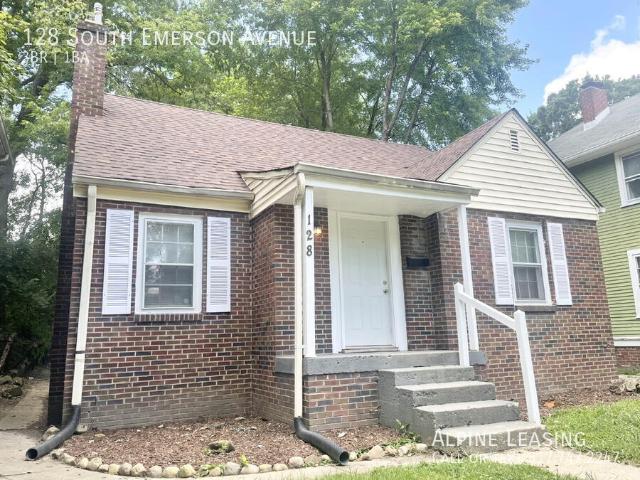 3 BR, 1 BA Apartment 128 South Emerson Avenue, Indianapolis, IN 46219