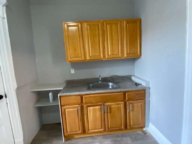 3 BR, 1 BA Apartment 12 Riverview Pl, Yonkers, NY 10701