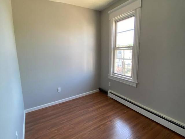 3 BR, 1 BA Apartment 12 Riverview Pl, Yonkers, NY 10701