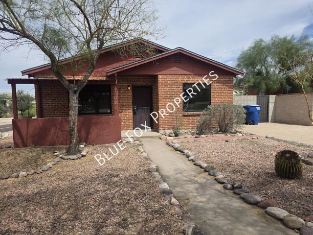 3 BR, 1 BA Apartment 1301 E Lee Street, Tucson, AZ 85719