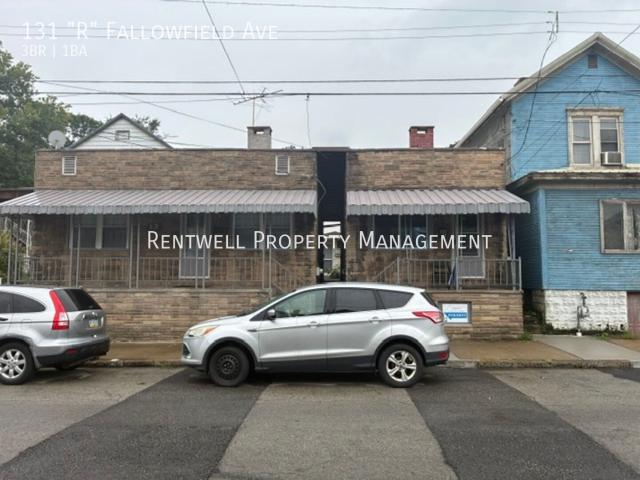 3 BR, 1 BA Apartment 131 Fallowfield Ave, Charleroi, PA 15022