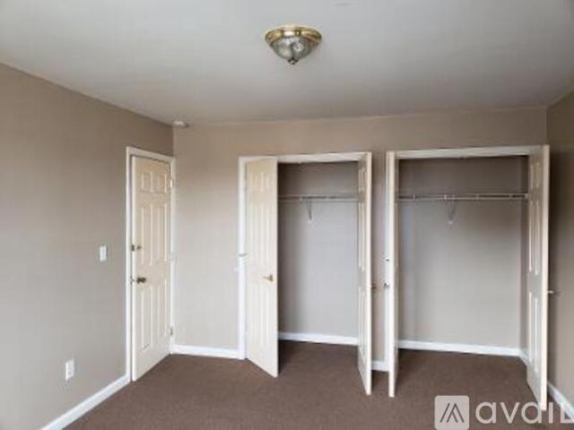 3 BR, 1 BA Apartment 1 76 Beach 97th Street, Unit Third Floor, Queens County, NY 11693