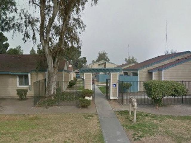 3 BR, 1 BA Apartment 2400 Whitley Ave Corcoran, CA 93212