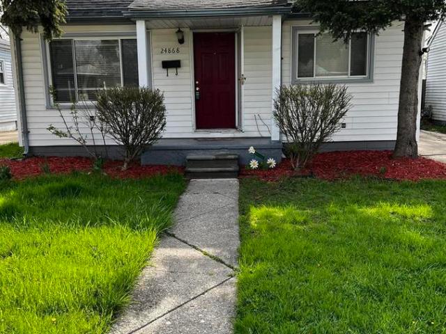 3 BR, 1 BA Apartment 24868 Grove Ave Eastpointe, MI 48021