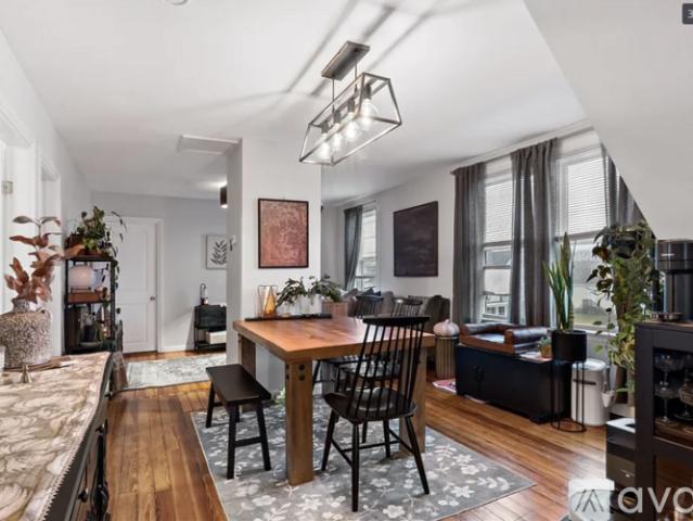 3 BR, 1 BA Apartment 24 Potter Street, Unit 3, Dartmouth, MA 02748
