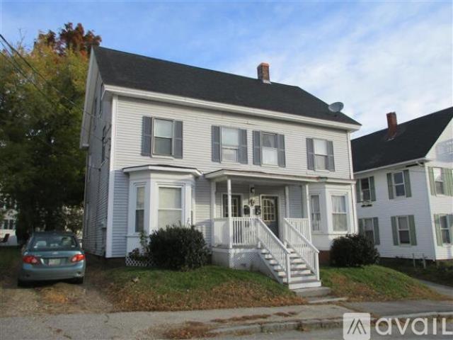 3 BR, 1 BA Apartment 24 26 Ham St, Unit 4, Dover, NH 03820
