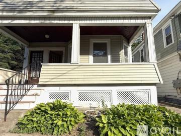 3 BR, 1 BA Apartment 250 Elm Street, Unit 1FL, Schenectady, NY 12304