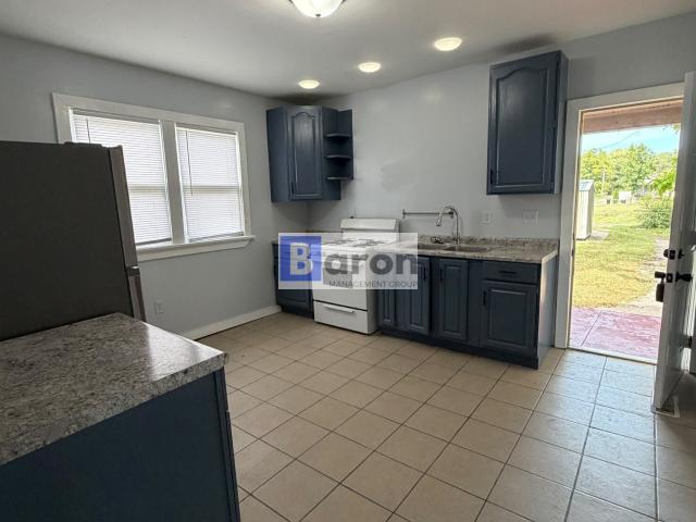 3 BR, 1 BA Apartment 2513 Lawton St, South Bend, IN 46628