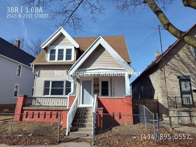3 BR, 1 BA Apartment 2545 N 21ST STREET, MILWAUKEE, WI 53206