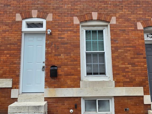 3 BR, 1 BA Apartment 2550 West Pratt St, Baltimore, MD 21223