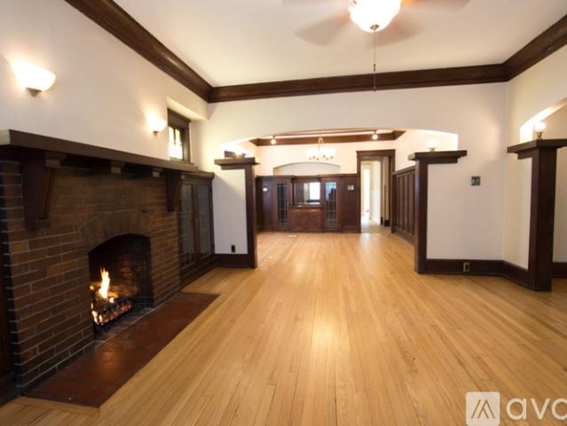 3 BR, 1 BA Apartment 2615 North Maryland Avenue, Unit 1st floor unit, Milwaukee, WI 53211