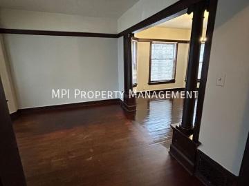 3 BR, 1 BA Apartment 2621 N 15TH ST, MILWAUKEE, WI 53206