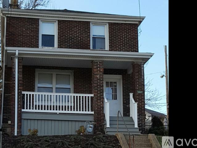3 BR, 1 BA Apartment 267 Robinson St, Pittsburgh, PA 15213