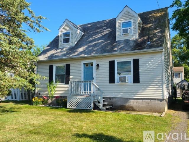 3 BR, 1 BA Apartment 26 Kelsey Road, Unit 26, Clinton, CT 06413