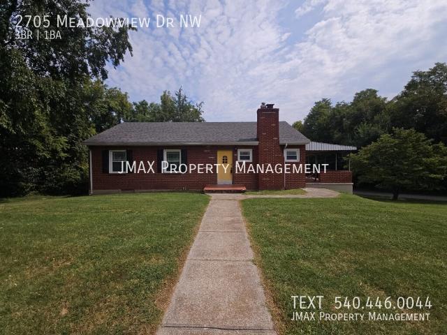 3 BR, 1 BA Apartment 2705 Meadowview Dr NW, Roanoke, VA 24017