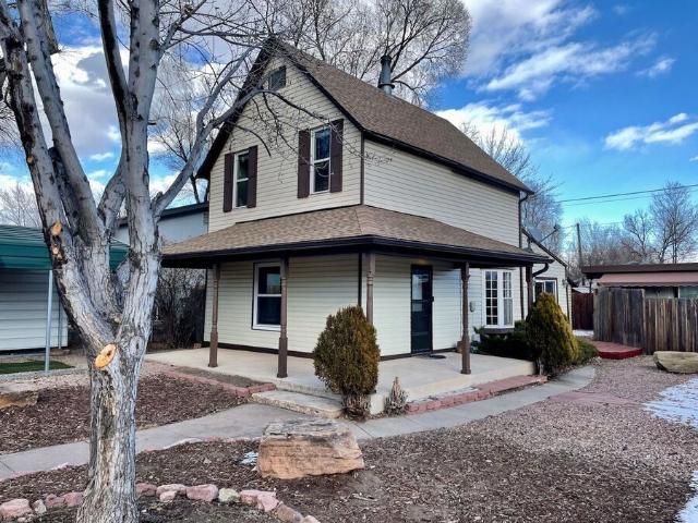 3 BR, 1 BA Apartment 2901 Beacon Street, Colorado Springs, CO 80907