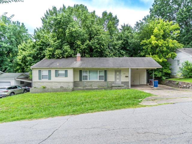 3 BR, 1 BA Apartment 2904 South Q Street, Fort Smith, AR 72901