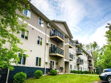 3 BR, 1 BA Apartment 290 9th Avenue Southwest Unit 210, Forest Lake, MN 55025
